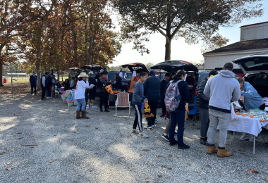 IMG_9152-Veronica-Garcia-trunk-or-treat-event