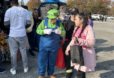 IMG_9157-Veronica-Garcia-trunk-or-treat-event