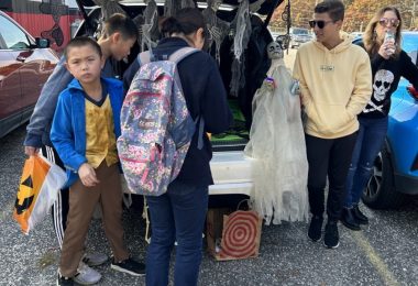 IMG_9160-Veronica-Garcia-trunk-or-treat-event