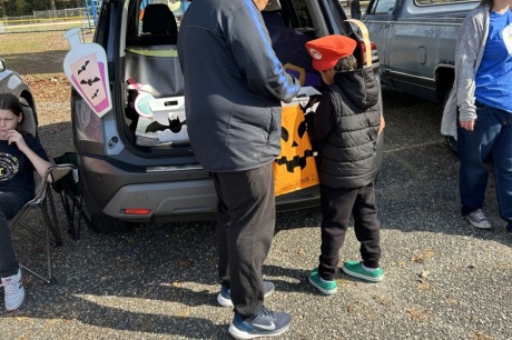 IMG_9164-Veronica-Garcia-trunk-or-treat-event